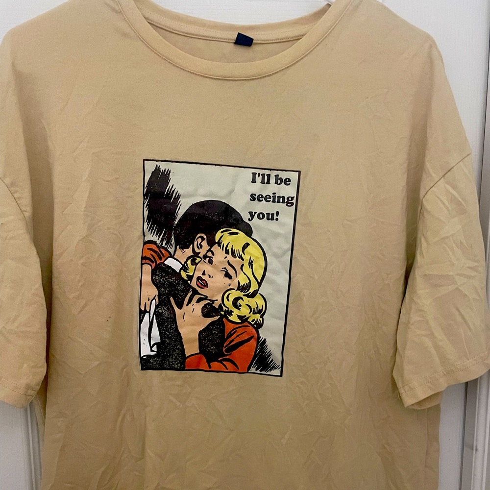 Graphic tee
